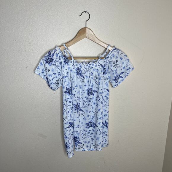 Old Navy Other - Old Navy Blue White Floral Peasant Top XL Kids